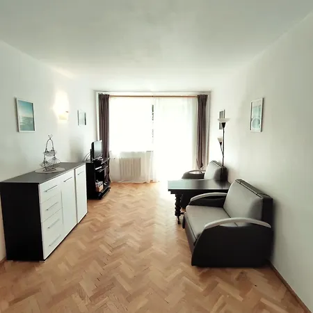 Old House - Przymorze - 2,5 Km Do Plazy I Morza Apartamento